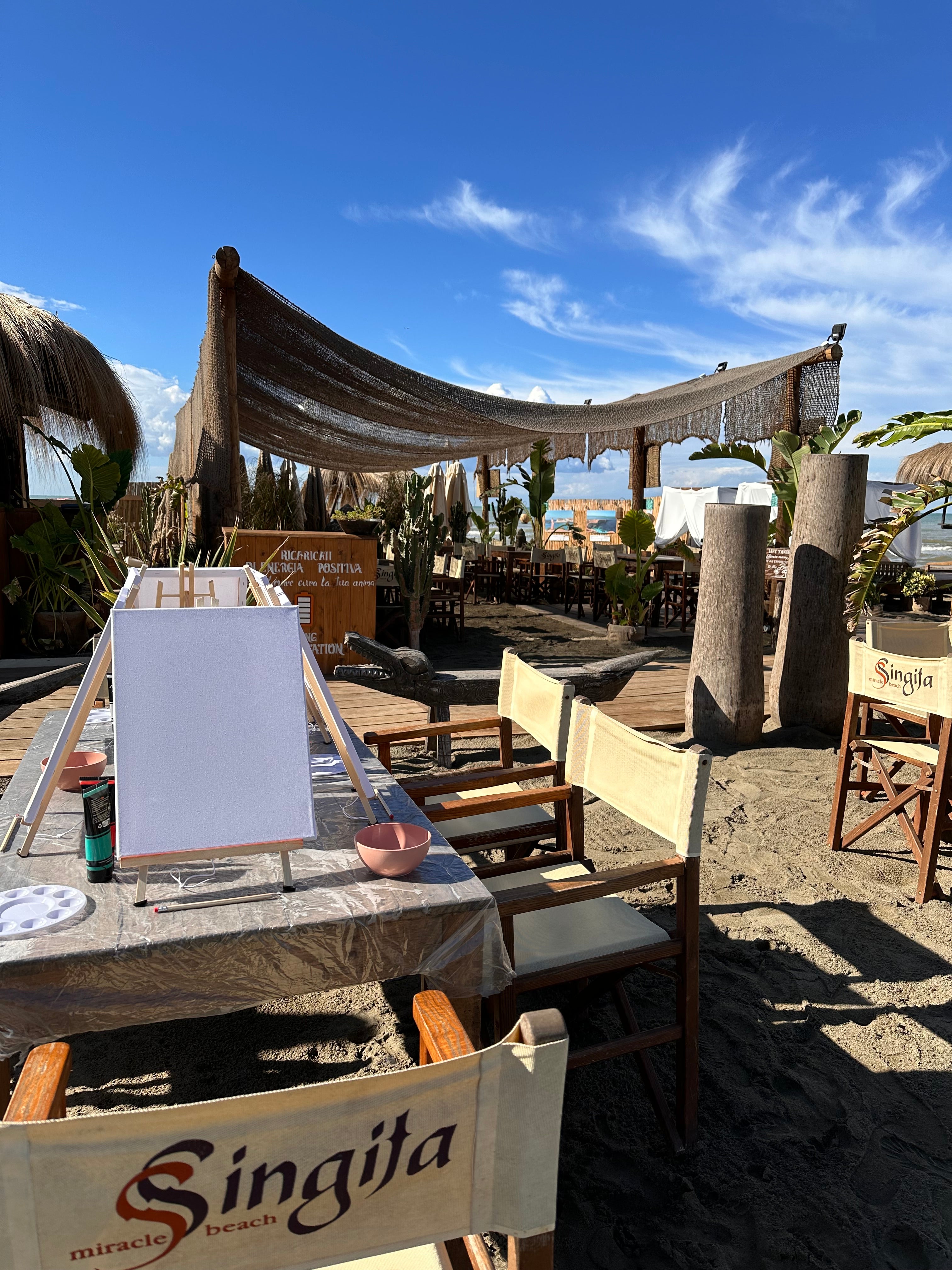 21/06 Pittura su tela e colazione al Singita Miracle Beach Fregene - €49,00
