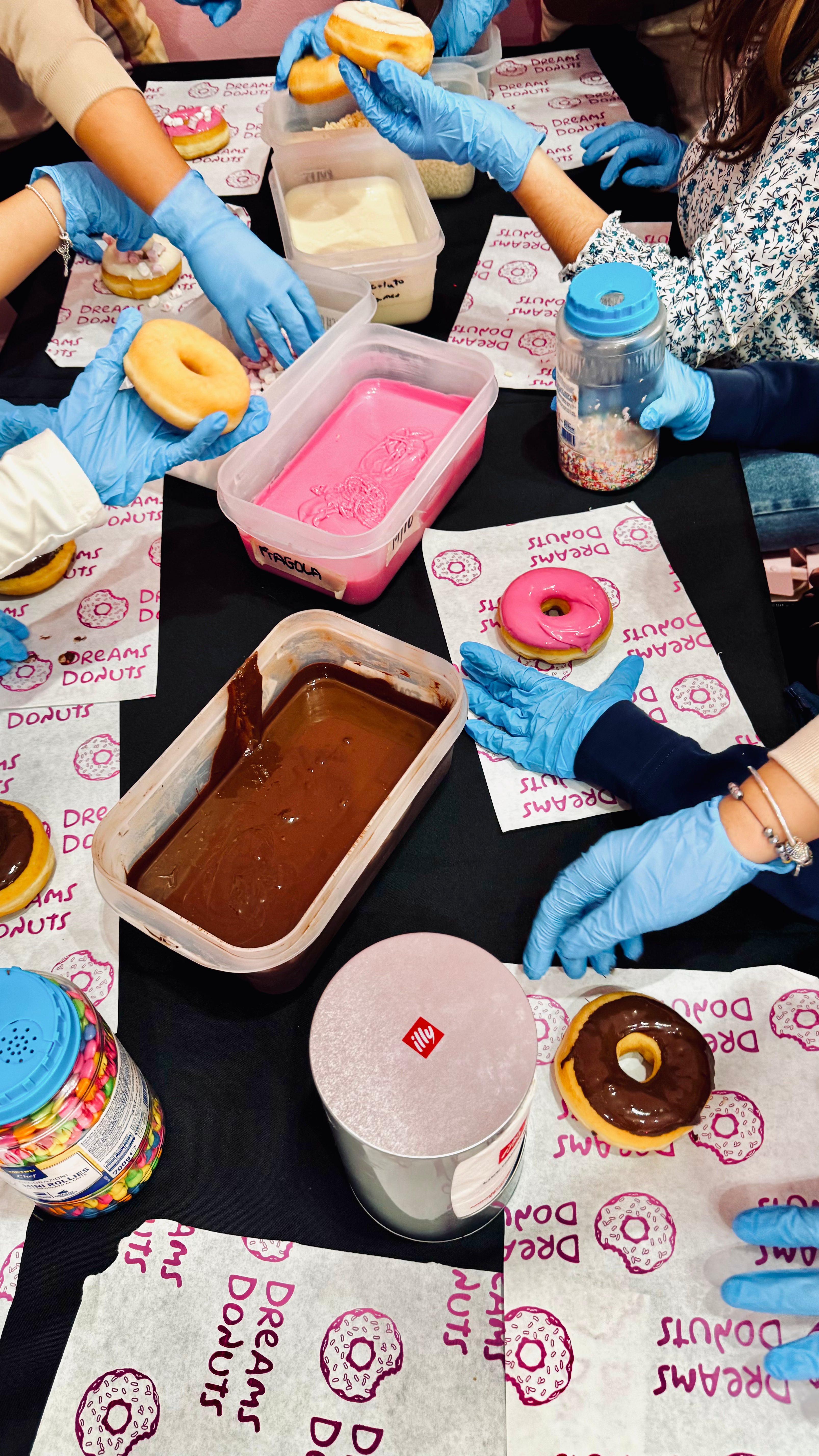 09/05 Decorazione Ciambelle Donuts Milano - €45,00