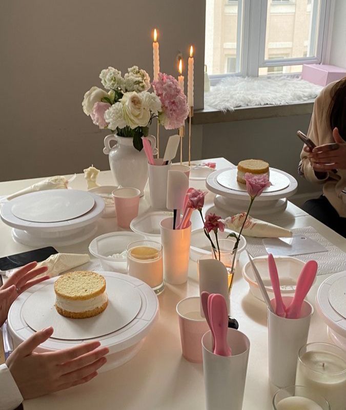 12/02 Cake Design con aperitivo da The Appuntamento Roma - €54,00