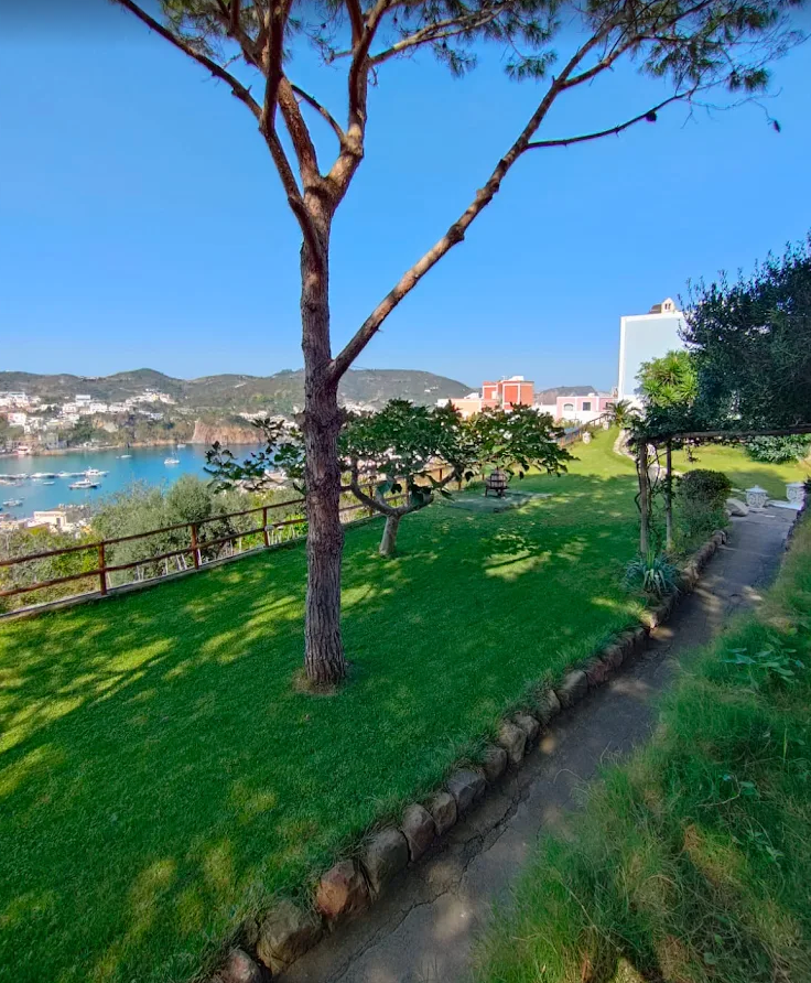 BAONOW RETREAT PONZA