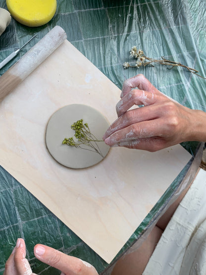 26/08 Ceramica Botanica con aperitivo al Sanctuary Eco Retreat Roma - €59,00