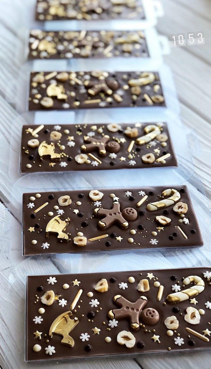 09/12 Tavoletta di cioccolato con Golden Ticket e aperitivo da Casa Vidaschi Roma - €69,00