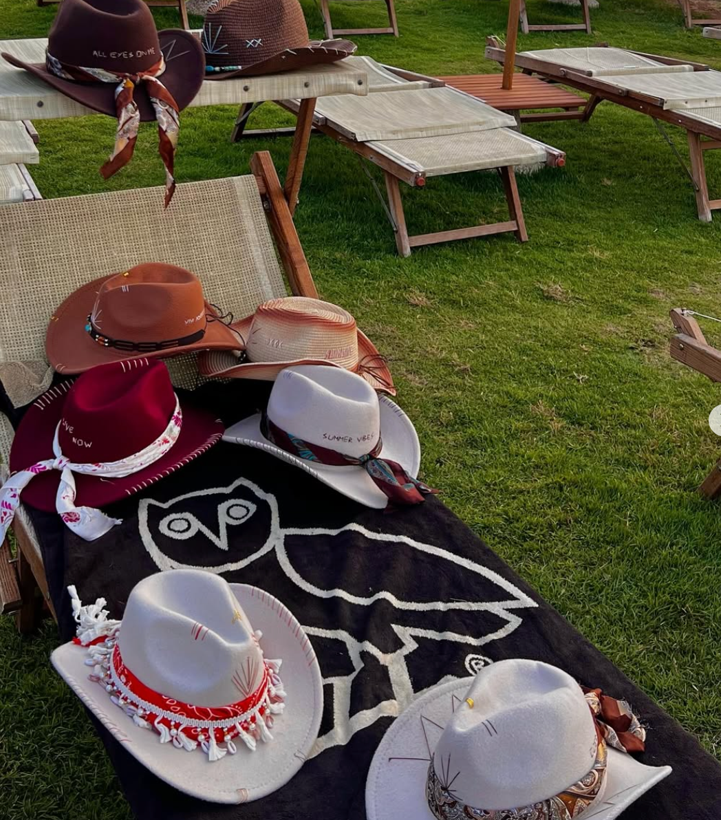 01/03 Cappelli personalizzati e merenda da Caffè d’arte Bari - €49,00