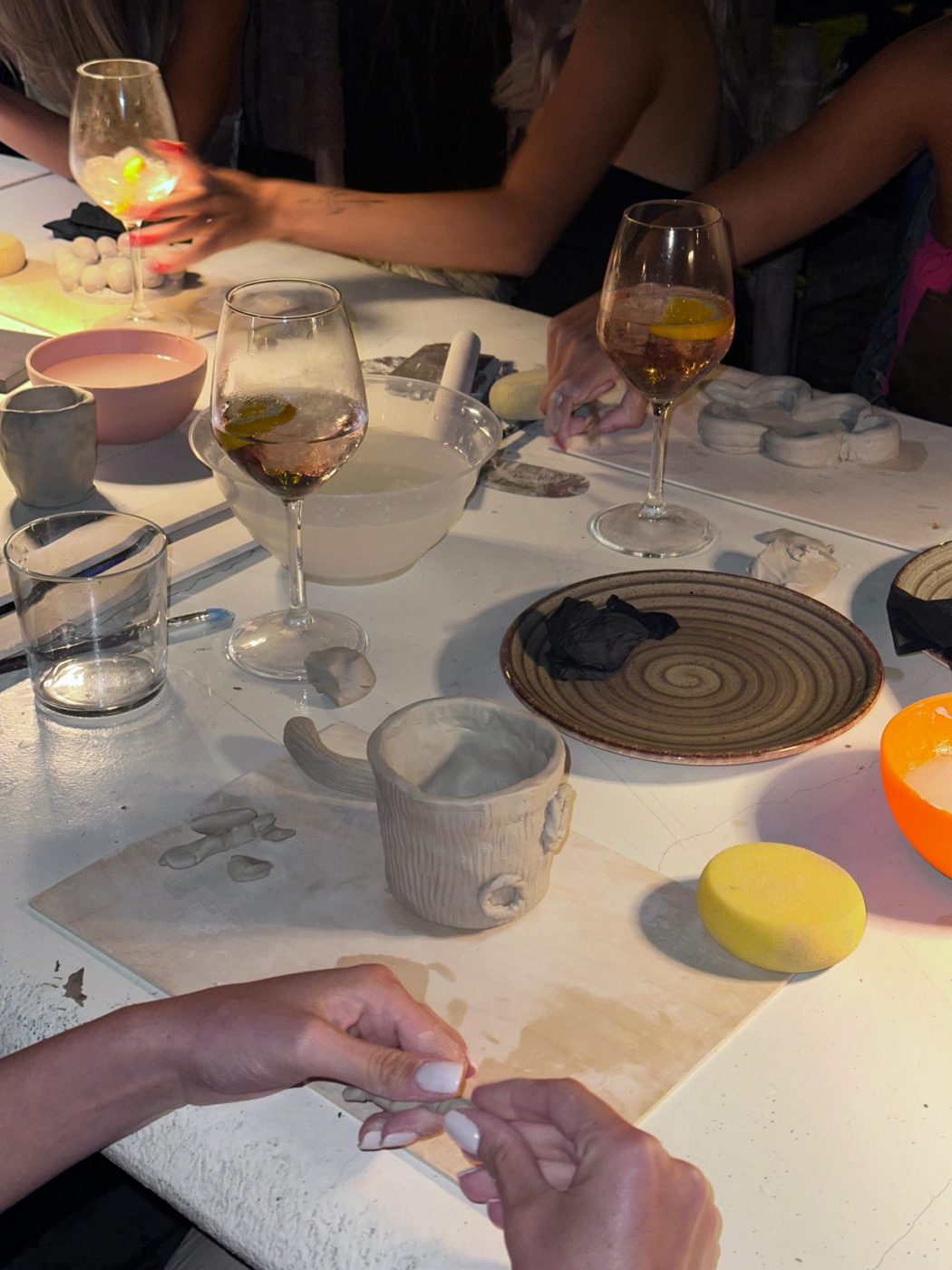 5/11  Workshop modellazione di ceramica al Coffee Pot