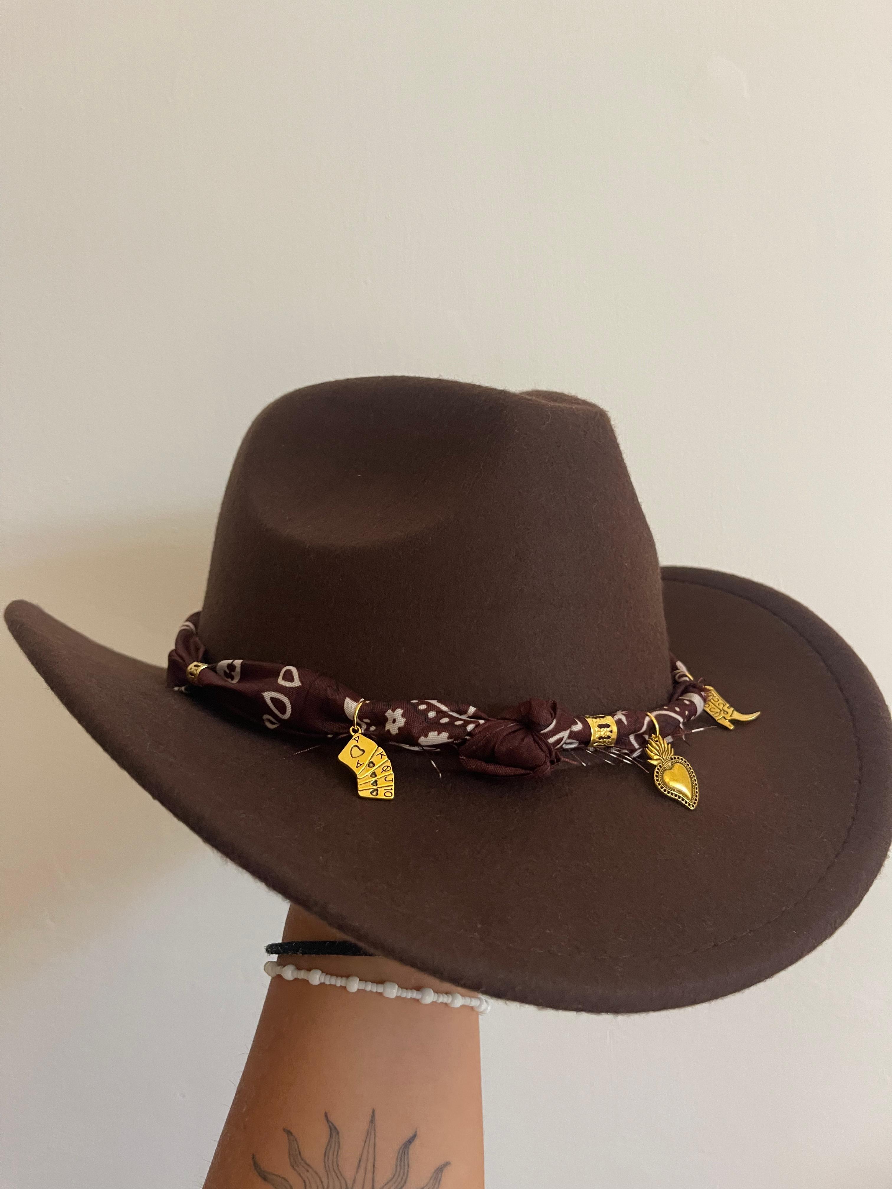 14/02 Cappelli personalizzati e colazione da Vivi Le Serre Roma - €59,00